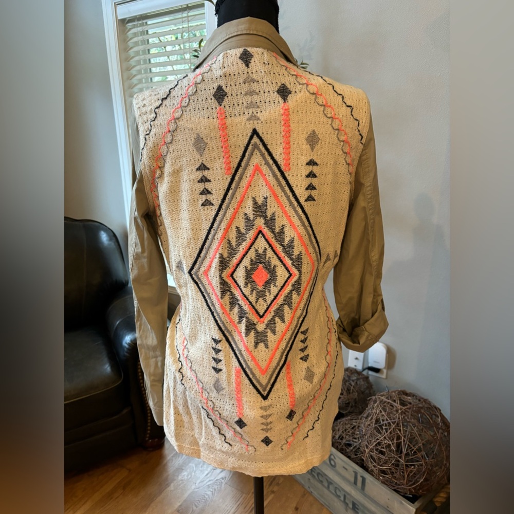 BLU PEPPER Womens Lg Utility Jacket Sinched Southwestern Sweater Back khaki